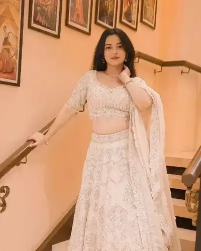 Escort Wardhaman Nagar